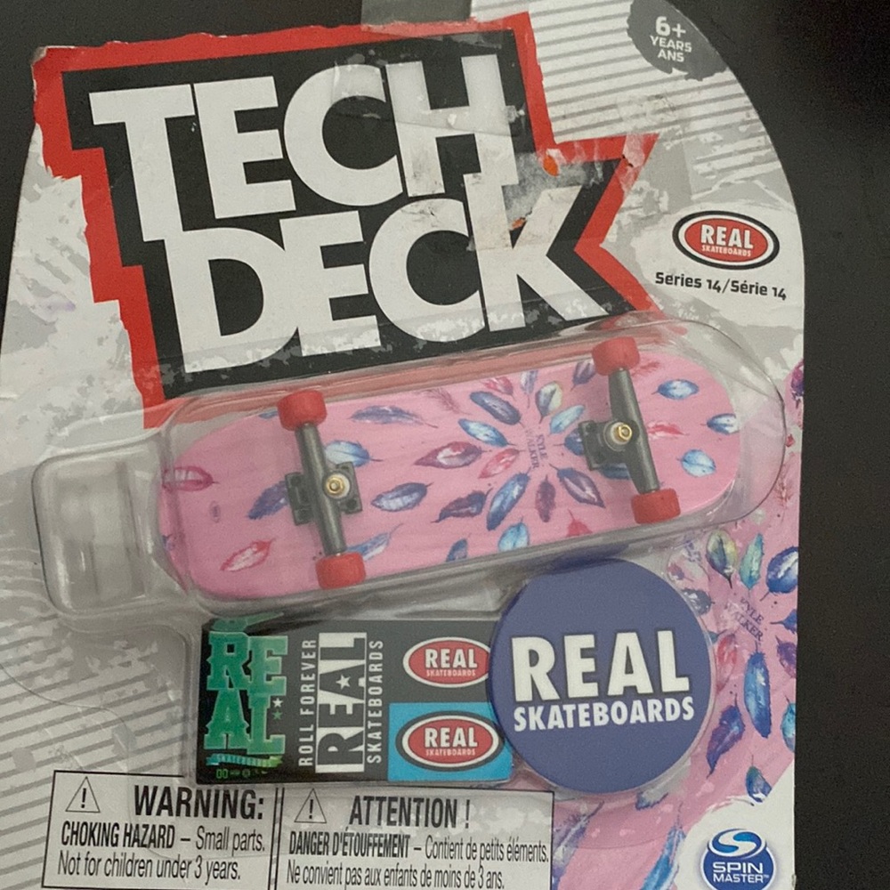 (3 for $25)TECH DECK KYLE WALKER WILD FEATHERS SERIES 14 FINGERBOARD SKATEBOARD